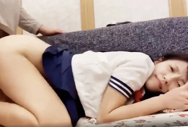 台湾SWAG制服内射自拍